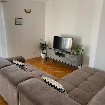 Apartmani Niks Makarska Exterior photo